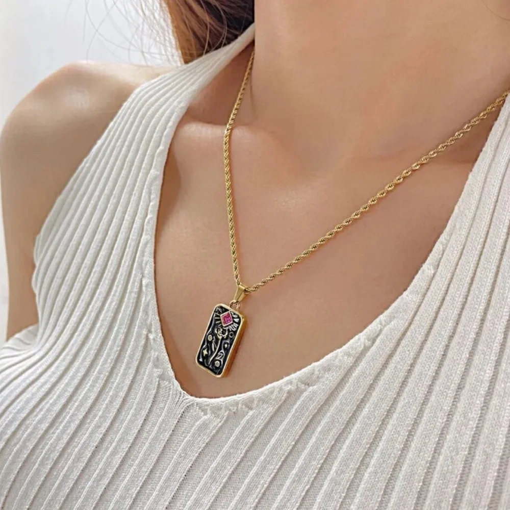 NWT Gold Sun Moon Necklace Dainty Celestial Gothic Boho Festival Charm